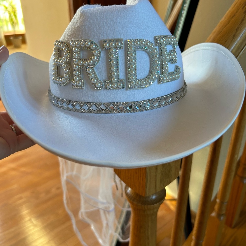BRIDE cowboy hat white, pearl and sparkles
